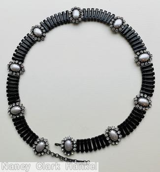 Schreiner 10 large oval stone surrounded by 12 small chaton connected by 8 keystone jet keystone large oval faux pearl crystal small chaton silvertone jewelry