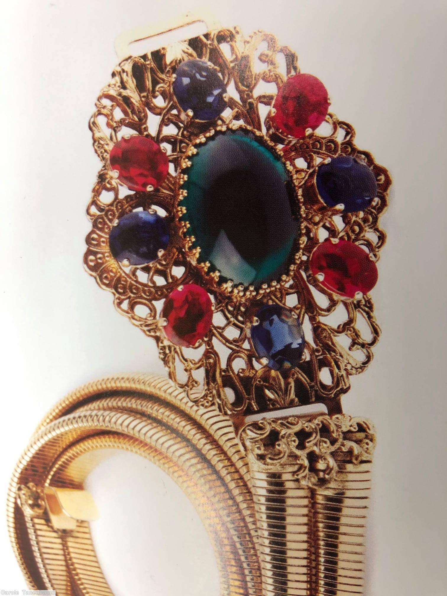 Schreiner large oval radial buckle 8 surrounding oval cab large oval cab center metal deco emerald large oval center navy ruby goldtone jewelry