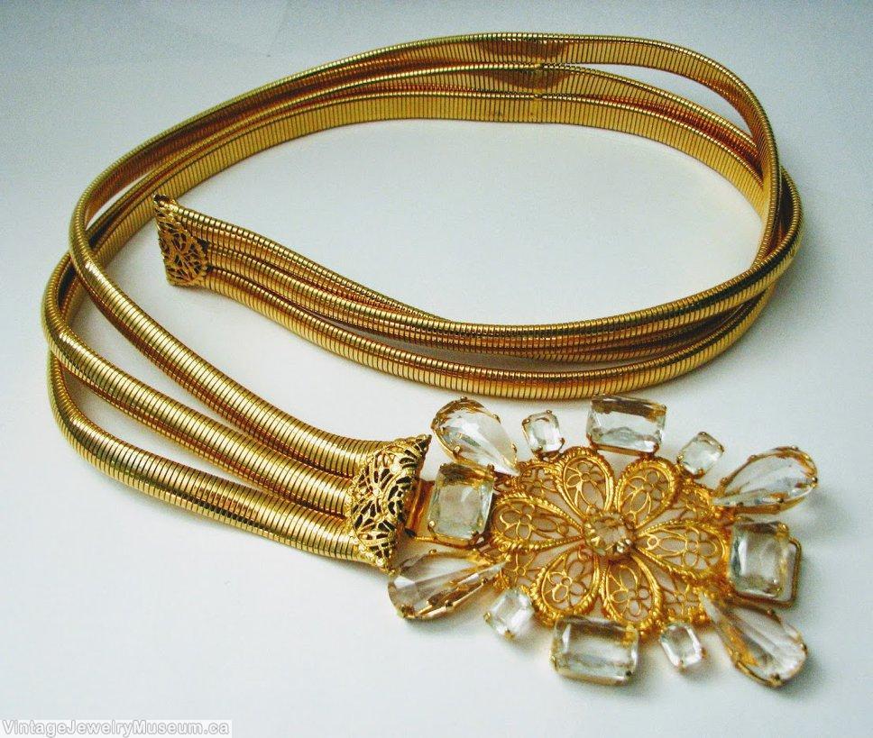 Schreiner large rectangle buckle 6 leaf filigree large faceted surrounding stone 4 large faceted teardrop 4 large faceted emerald cut goldtone crystal faceted jewelry