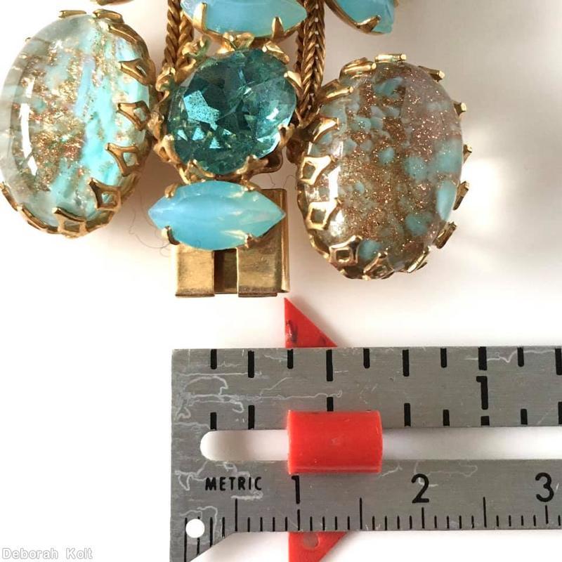 Schreiner 2 strand 4 large oval cab 5 small chaton 10 small navette center row 5 large oval cab side row aqua venetian glass oval cab moonglow aqua small navette goldtone jewelry