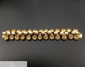 Schreiner 3 row 13 columns book chain center row chaton faux pearl faux pearl clear gold chaton goldtone jewelry