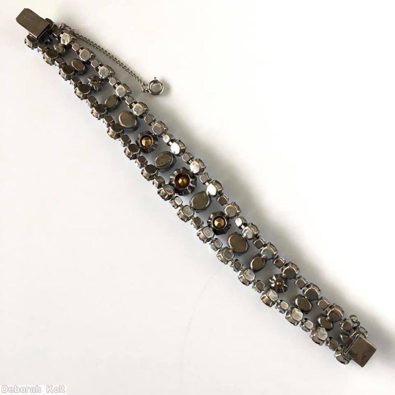 Schreiner 3 row wide in the middle bracelet 17 varied size stone center row ab blue jewelry