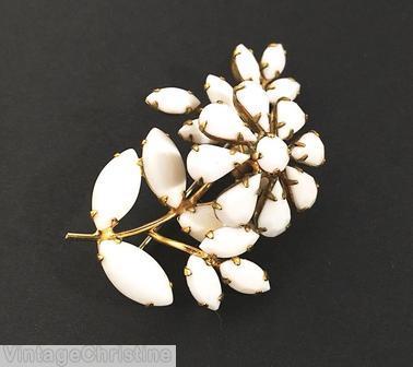 Schreiner 1 trembler flower single branch pin 8 teardrop chaton center flower white goldtone jewelry