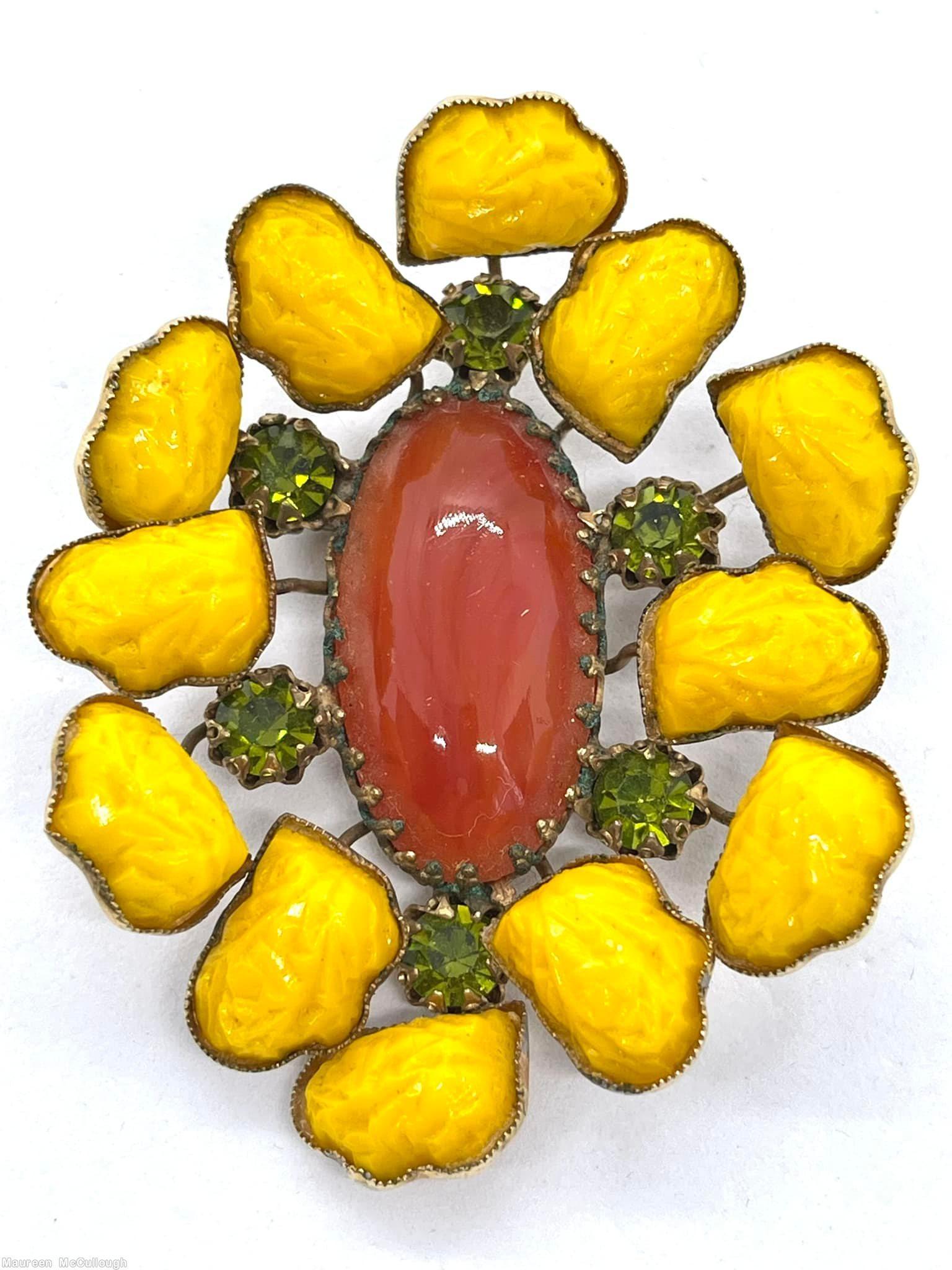 Schreiner 12 lava stone random arranged pin large oval center 6 surrounding chaton lime coral green jewelry