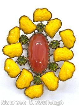 Schreiner 12 lava stone random arranged pin large oval center 6 surrounding chaton lime coral green jewelry
