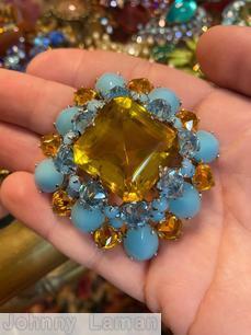 Schreiner 16 heart stone large faceted crystal center domed rectangle pin 8 oval cab 2 rounds surrounding 8 groups of 2 small chaton topaz large hexagon faceted open back center stone ice blue heart stone baby blue large oval cab topaz small heart stone silvertone jewelry