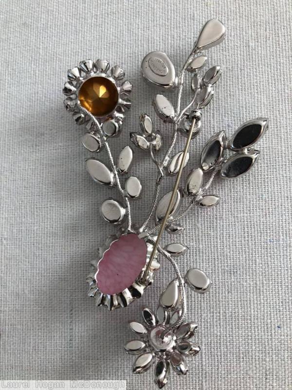 Schreiner 2 flower 4 branch bunch pin 1 large oval cab marbled pink peridot ab crystal jewelry