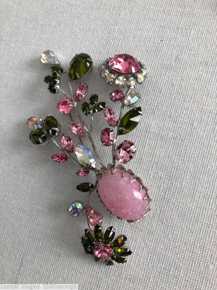 Schreiner 2 flower 4 branch bunch pin 1 large oval cab marbled pink peridot ab crystal jewelry