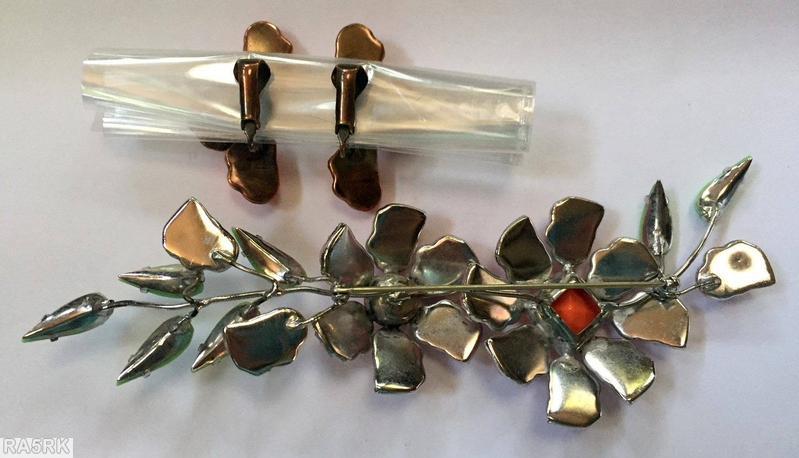 Schreiner 2 flower long branch pin opaque pink lava stone coral square stone coral lava stone opaque apple green petal stone silver tone jewelry