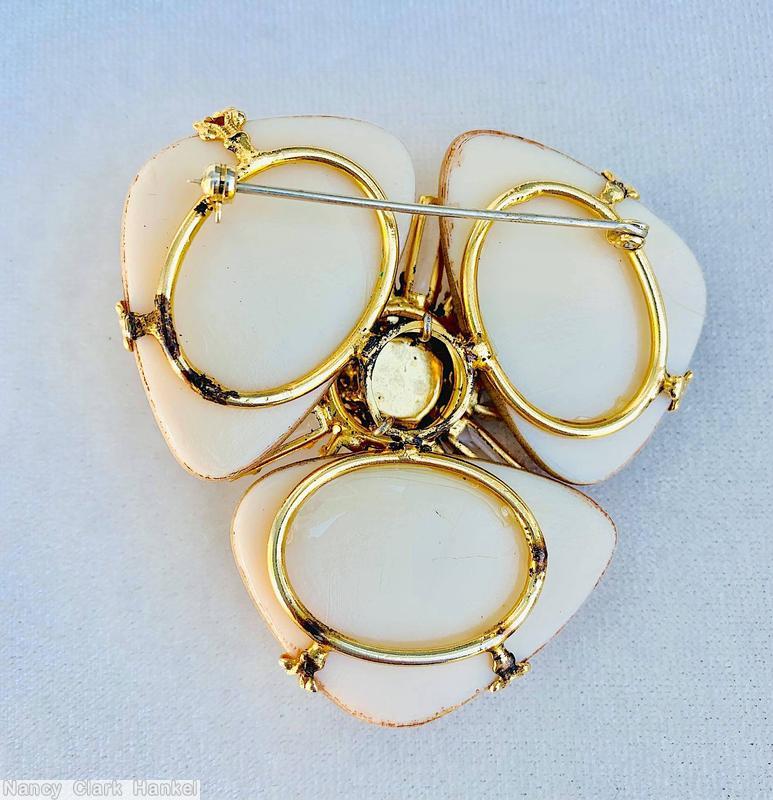Schreiner 2 level 3 marblized stone radial domed pin top level 1 chaton 11 surrounding small chaton 13 baguette red marblized stone crystal baguette moonglow small chaton purple chaton center goldtone jewelry
