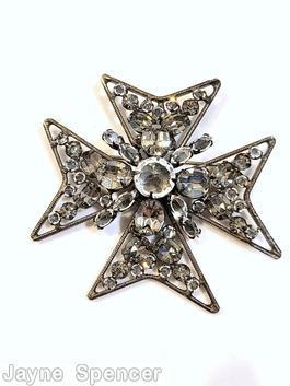 Schreiner 2 level cross shadow box pin concaved end crystal jewelry