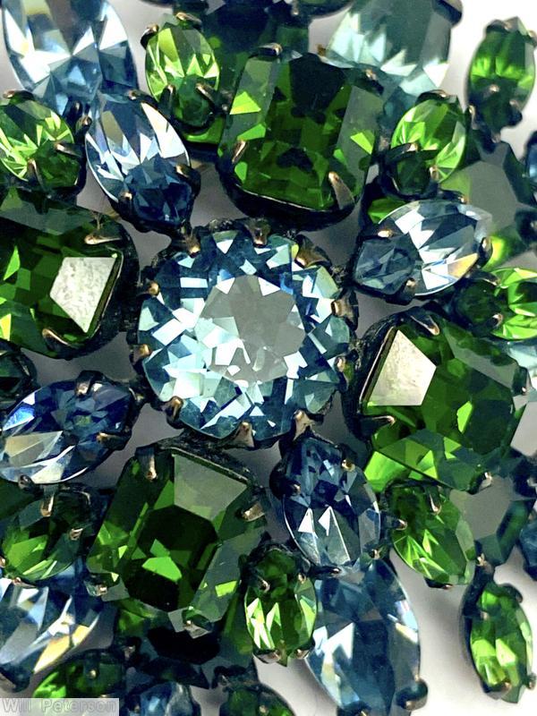 Schreiner 2 level domed radial pin top leve 4 emerald cut 4 navette chatton center bottom level 6 large navette 6 emerald cut ice blue emerald jewelry