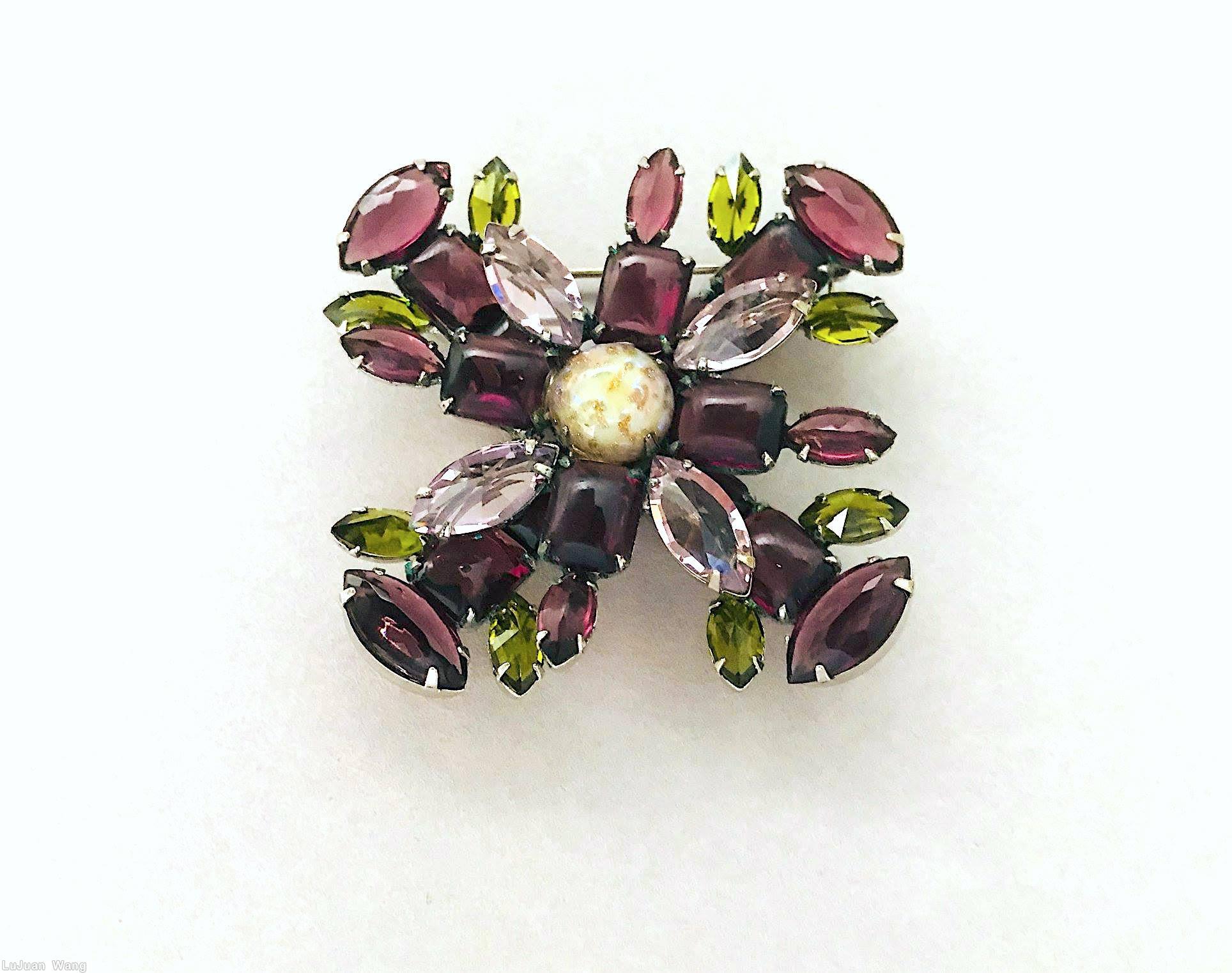 Schreiner 2 level radial cross pin top level chaton center 4 emerald cut 4 navette surrounding bottom 4 emerald cut 12 navette lavender peridot jewelry