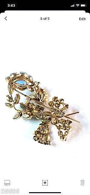 Schreiner 2 trembler flower 3 branch bunch pin 1 large teardrop 2 large oval cab moonglow blue navette blue large teardrop peridot navette ice blue small inverted clear champgne goldtone jewelry