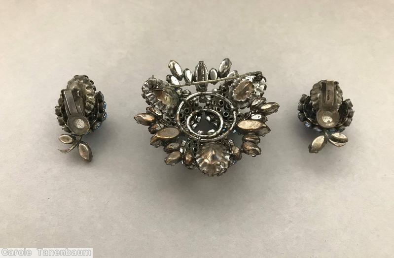 Schreiner 3 acorn radial triangle pin ab navy jewelry