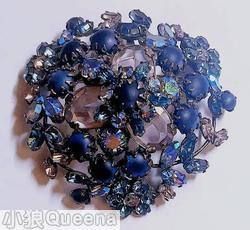 Schreiner 3 floral branch domed radial triangle pin 3 clustered flower 3 large oval stone matte blue chaton pale lavender faceted oval stone ice blue small chaton silvertone jewelry