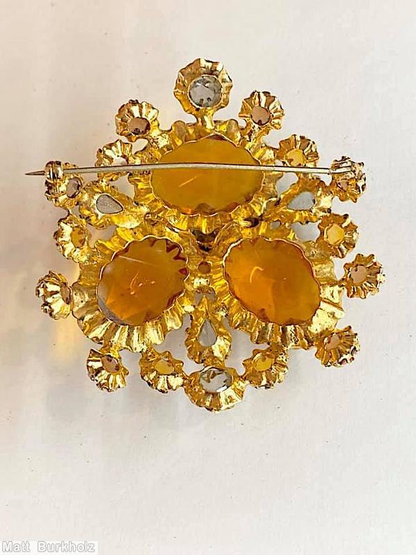 Schreiner 3 large oval cab domed radial triangle pretzel pin small stone center bordered amber large oval cab smoke brown goldtone jewelry