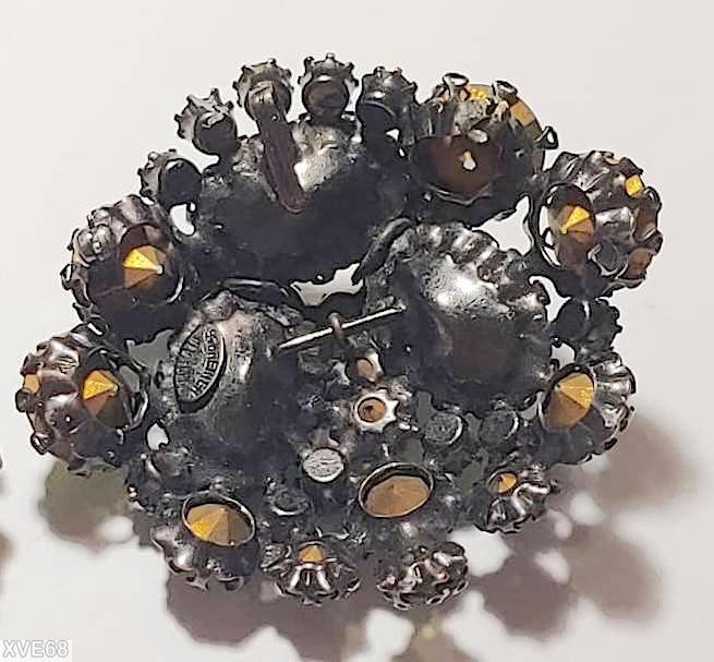 Schreiner 3 large oval cab domed radial triangle pretzel pin small stone center bordered emerald smoke green peridot jewelry