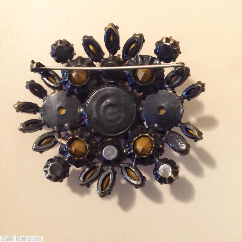 Schreiner 3 large round cab in a row oval pin pink jewelry