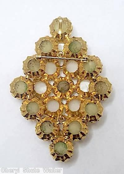Schreiner 3 level 21 chaton spear shaped pin green venetian moonglow white jewelry