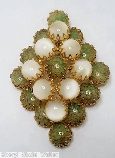 Schreiner 3 level 21 chaton spear shaped pin green venetian moonglow white jewelry
