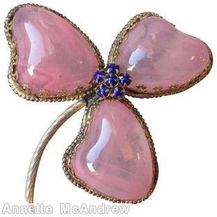 Schreiner 3 petal clover shaped pin 1 clustered flower center pink lapis goldtone jewelry