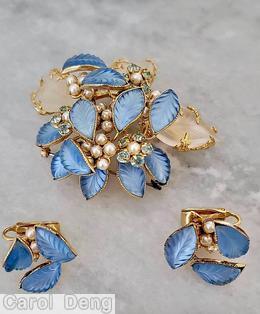 Schreiner 3d engraved leaf pin 3 large engraved leaf 13 small engraved leaf hook eye 6 clustered flower peach engraved leaf faux pearl blue engrave leaf ice blue chaton goldtone jewelry