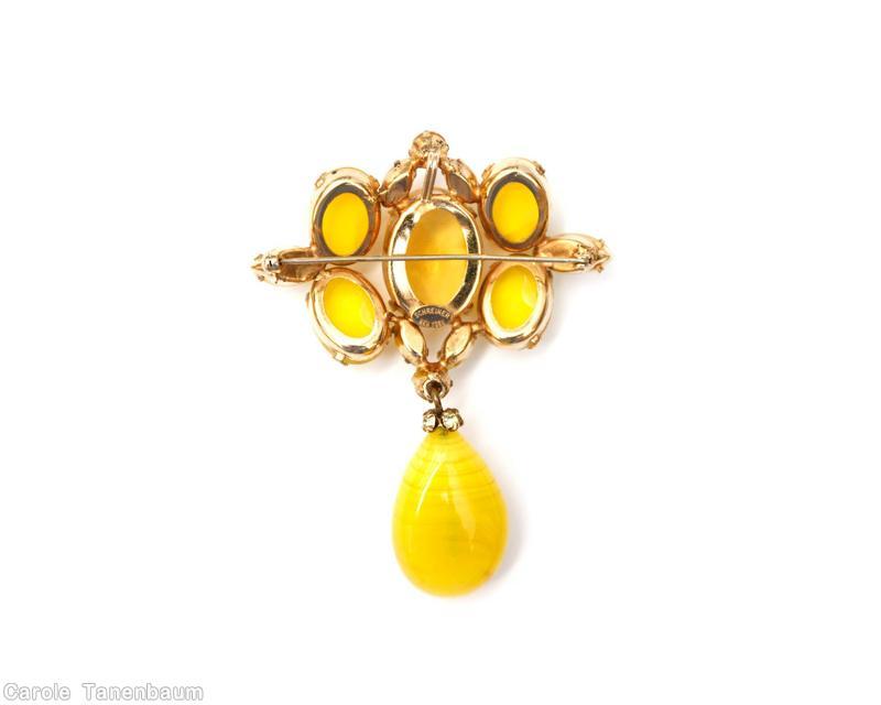 Schreiner 4 cab top down 1 dangle pin lime oval cab corner lime dangle clear champagne large oval cab center white marbled lime small navette clear champgne inverted jewelry