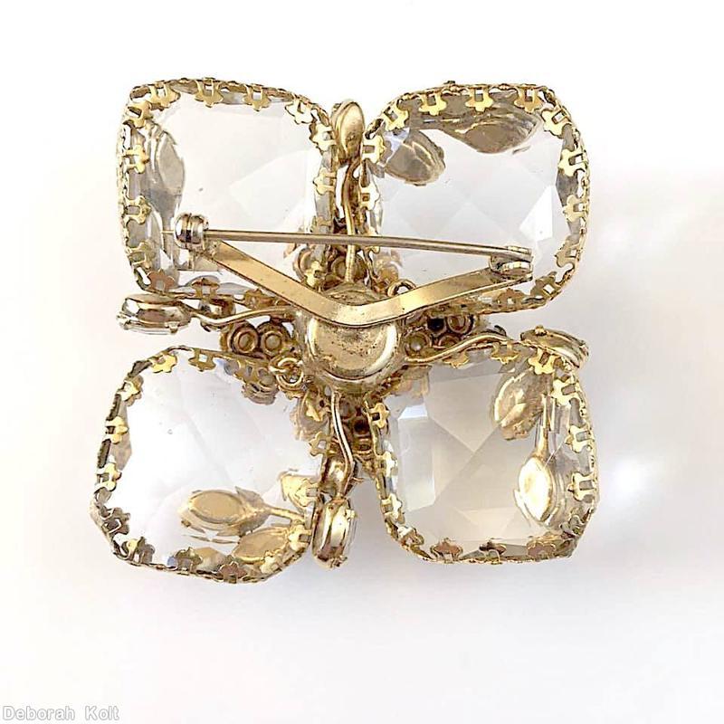 Schreiner 4 large square faceted clear stone radial pin chaton center surrounding 4 clustered flower 4 branch crystal faux pearl goldtone jewelry