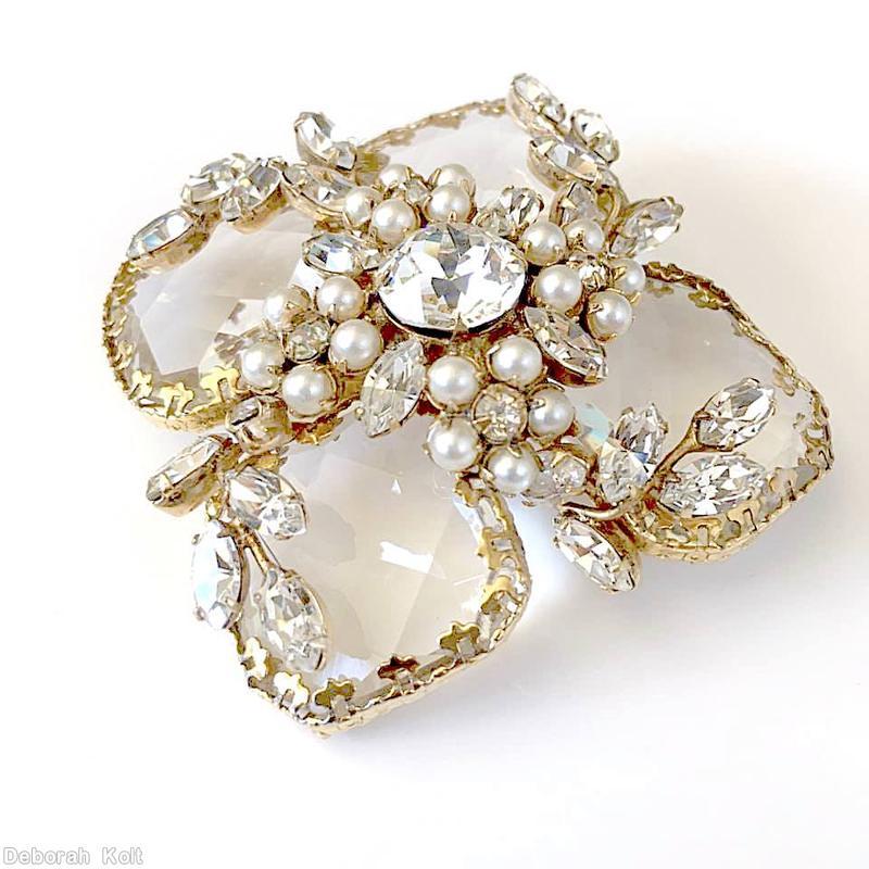 Schreiner 4 large square faceted clear stone radial pin chaton center surrounding 4 clustered flower 4 branch crystal faux pearl goldtone jewelry