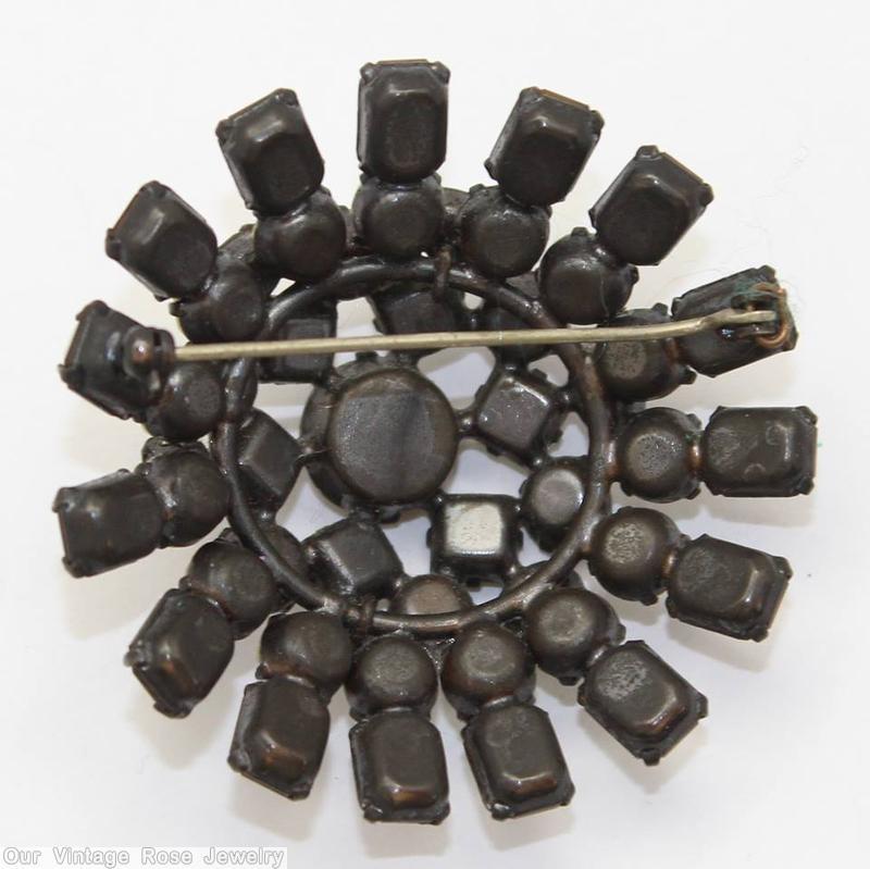 Schreiner 4 rounds domed radial round pin amber crystal jewelry