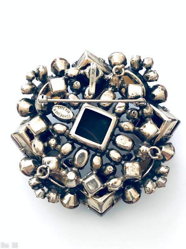 Schreiner 4 side matte stone concave flat bottom pin side 4 large oval stone 4 large 4 side matte stone 1 large 4 side matte stone center 12 small surrounding small oval stone dark red 4 side matte stone dark topaz large faceted oval stone siam red small faceted oval stone brown metalic small chaton jewelry