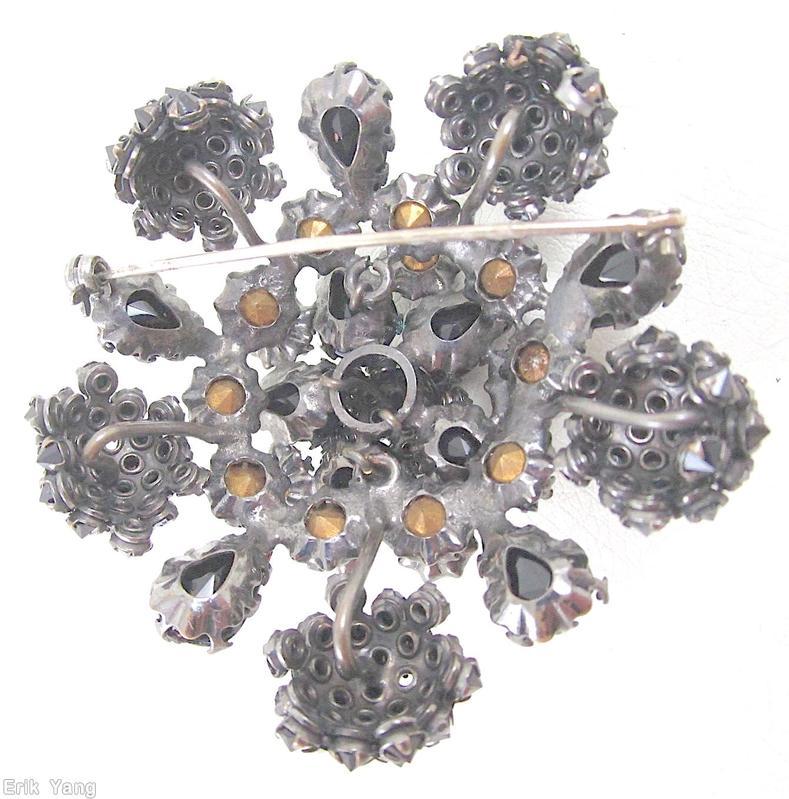 Schreiner 5 pointy star shaped domed radial 2 level pin 6 clustered ball clustered ball center 10 teardrop jet jewelry