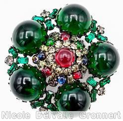 Schreiner 5 round cab radial pin round cab center 11 surrounding small chaton 15 small baguette green large round cab ruby center round cab crystal small chaton green small baguette jewelry
