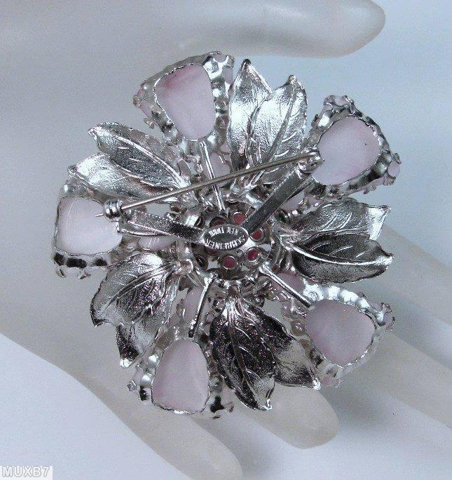 Schreiner 5 triangle petal 10 metal leaf radial pin clustered center marbled pink carved art glass silver metalic green crystal coral jewelry