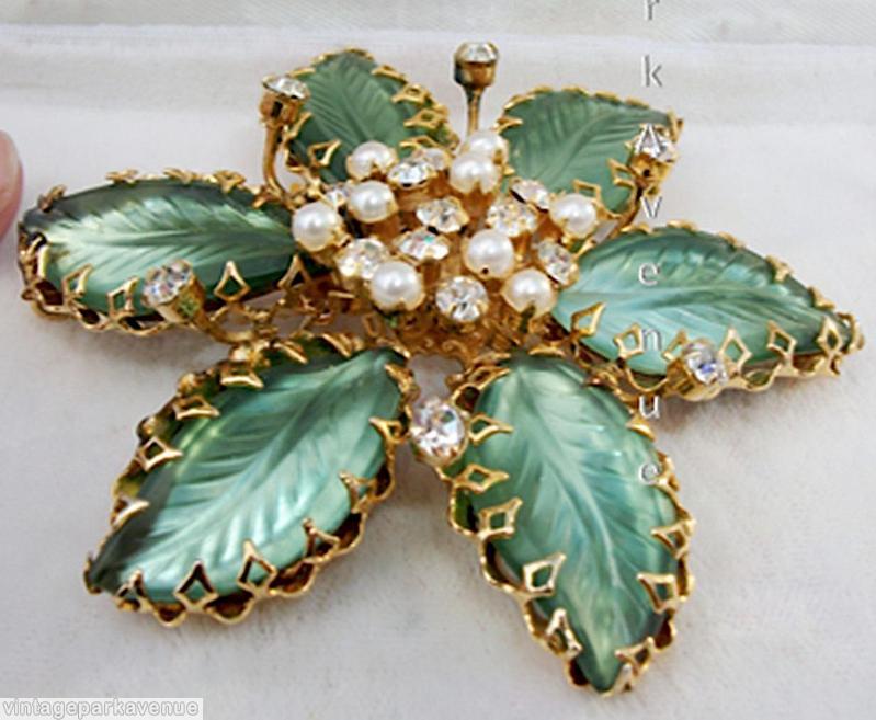 Schreiner 6 engraved leaf radial pin clustered ball center frosted pale blue leaf crystal goldtone jewelry