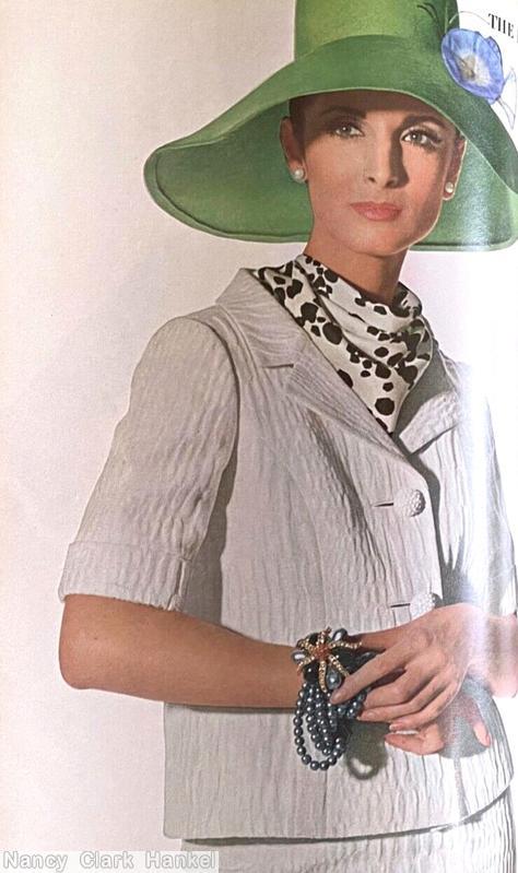 Schreiner 6 swirled wired ribbon radial double triangle pin 3 large bead clustered ball center 3 large oval cab coral striped honey peridot baroque pearl goldtone jewelry