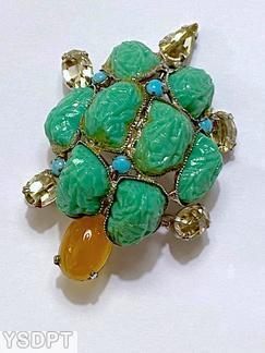 Schreiner 7 lava stone turtle pin oval cab head oval cab feet teardrop tail green lava stone opaque baby blue small chaton clear champgne faceted oval stone carnelian oval cab goldtone jewelry