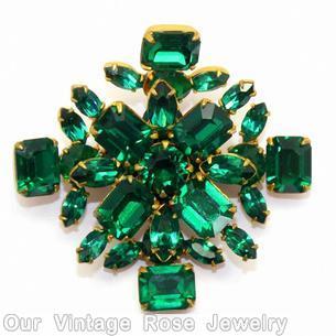 Schreiner 8 baguette square pin emerald jewelry