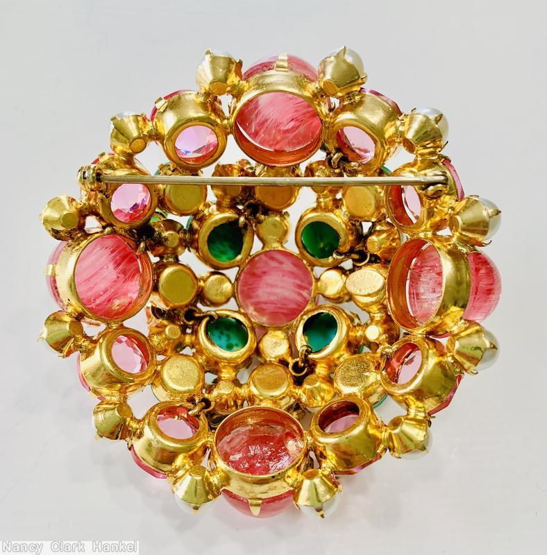 Schreiner 8 clustered flower domed round pin chaton center marbled fuschia large round cab turquoise chaton jade chaton faux pearl magenta small chaton goldtone jewelry