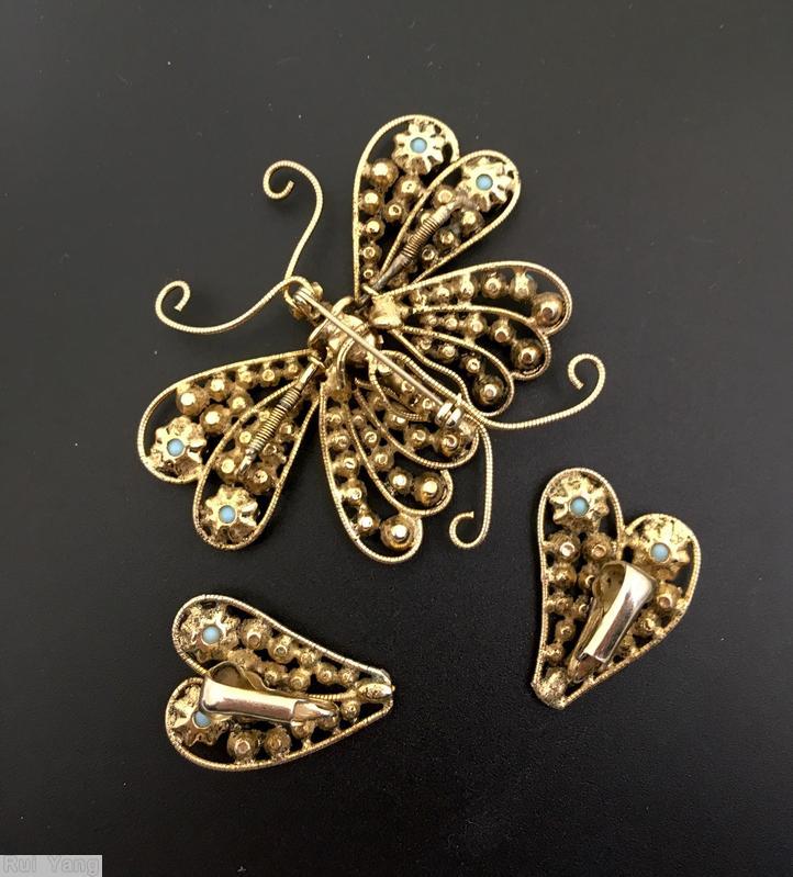 Schreiner 8 wired seeds wing butterfly opaque baby blue amber goldtone clear champgne jewelry