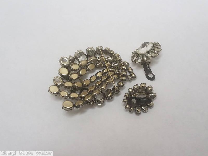 Schreiner asymmetrical 2 level waterfall pin 5 large oval stone 5 branch of small oval stone crystal jewelry