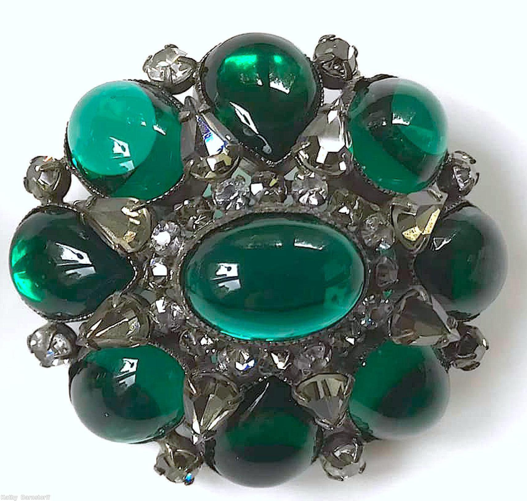 Schreiner bezel setting domed oval radial pin 4 large oval cab 4 large teardrop 8 small teardrop large oval center emerald large oval cab clear champagne small teardrop crystal small chaton silvertone jewelry