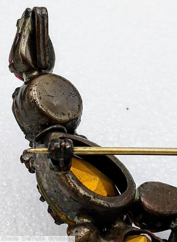 Schreiner comma shaped pin 2 large teardrop 2 large oval stone 2 large round stone purple ruby teardrop lavender jewelry