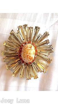 Schreiner giant ruffle keystone large oval center champagne keystone coral inverted small stone coral marbled large oval cab center jewelry