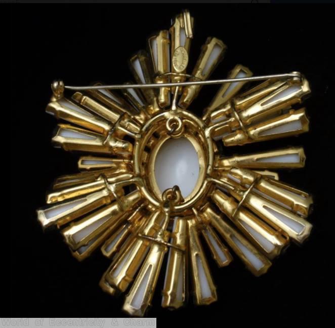 Schreiner giant ruffle keystone large oval center white goldtone jewelry