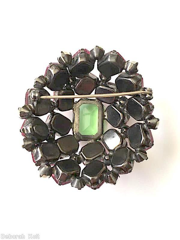 Schreiner high domed oval 20 emerald cut stone pin large emerald cut center 8 surrounding stone 12 second round stone small chaton emerald emerald cut faux pearl pink square stone jewelry