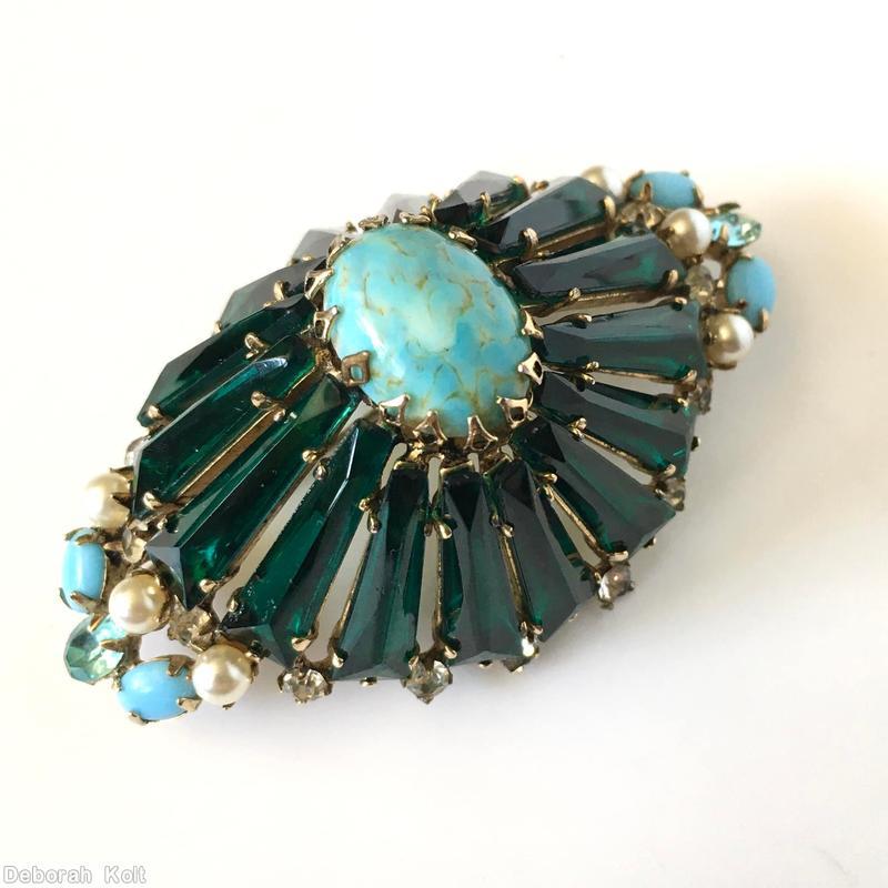 Schreiner high domed radial eye shaped ruffle pin keystone large oval center turquoise large oval cab center emerald keystone opaque baby blue small oval cab faux pearl ice blue small oval stone small crystal chaton jewelry
