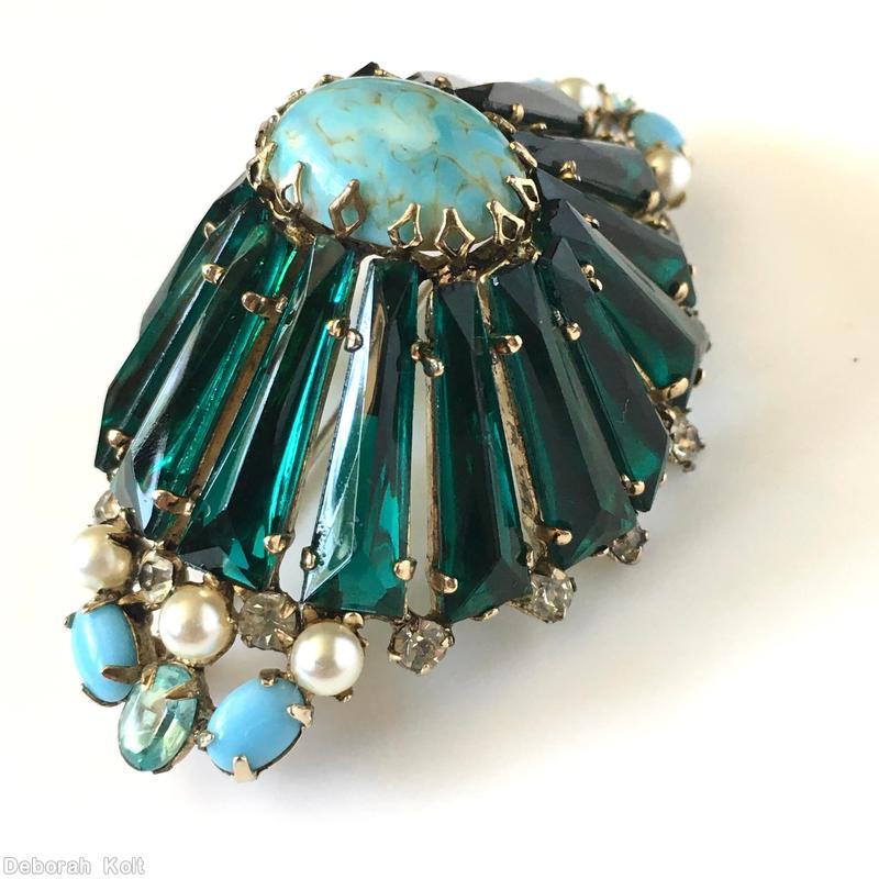 Schreiner high domed radial eye shaped ruffle pin keystone large oval center turquoise large oval cab center emerald keystone opaque baby blue small oval cab faux pearl ice blue small oval stone small crystal chaton jewelry