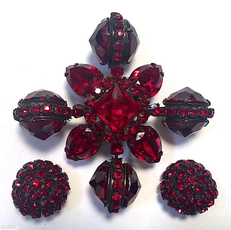 Schreiner large back to back pointy faceted stone cross pin raised faceted square center 4 large faceted teardrop ruby japanned jewelry